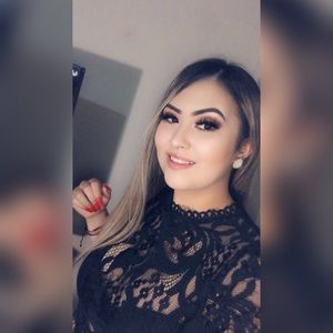 Meet your Posher, Daniela